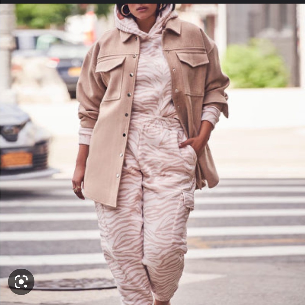 ELOQUII oversized cropped zebra sweatshirt AND sweatpants cargo jogger